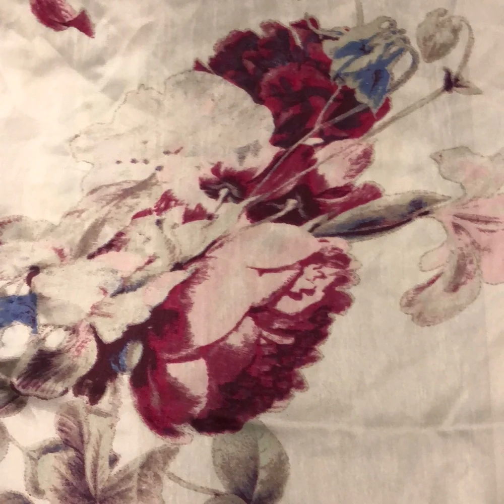Pink floral scarf NWT o